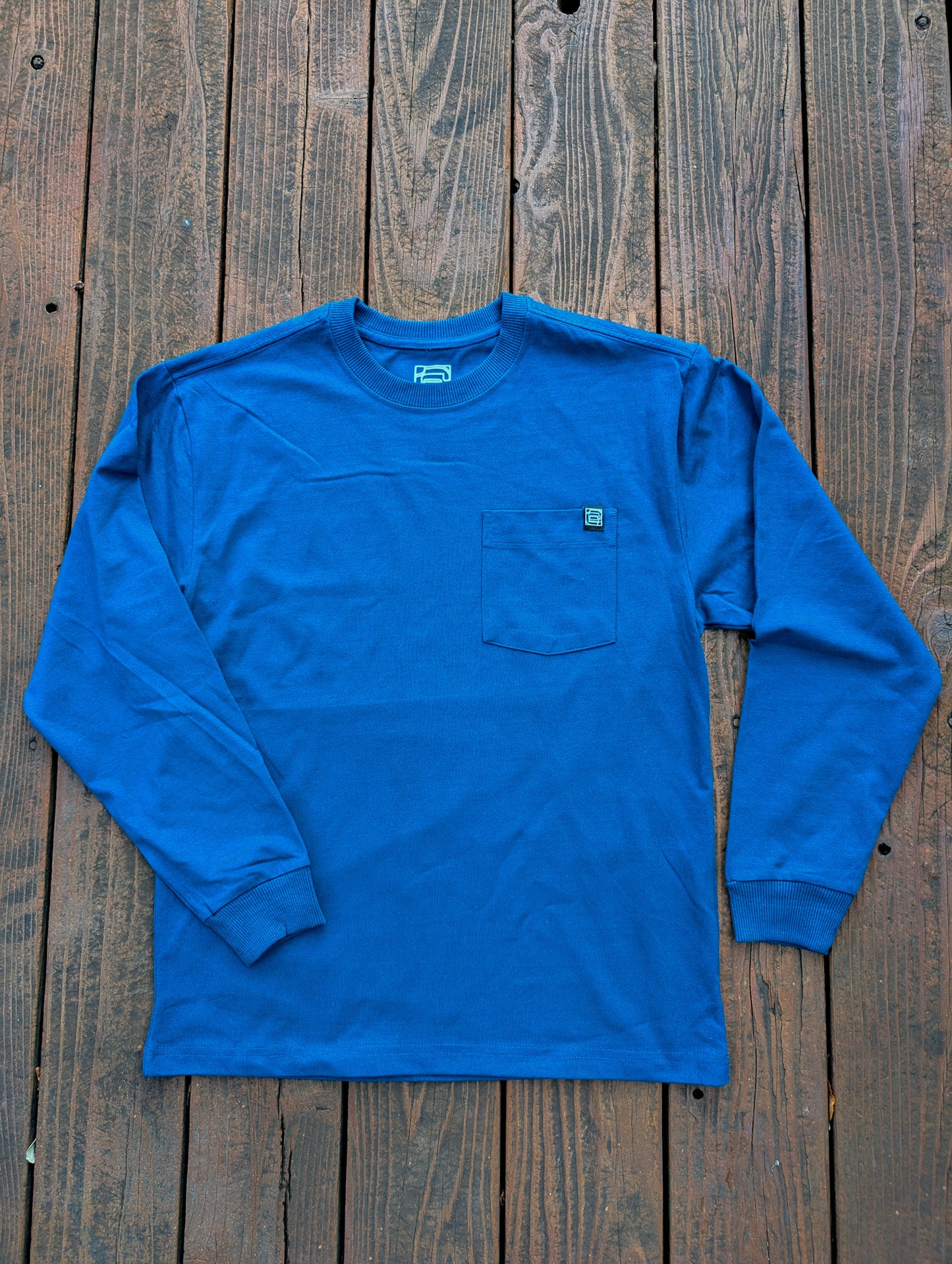 Minimalist Long Sleeve